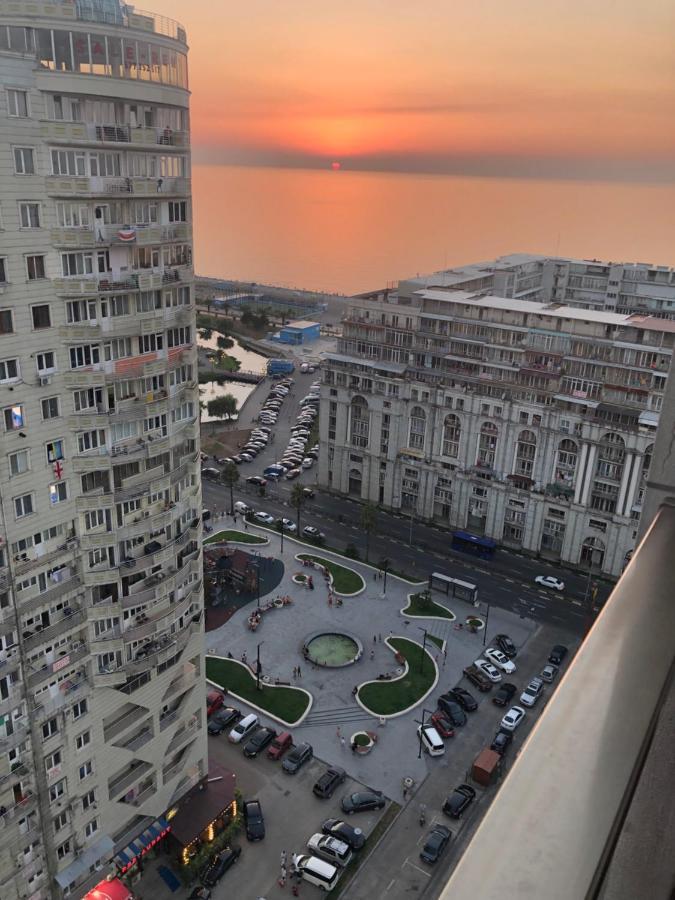 Удобные Апартаменты С Видом На Море Batumi Eksteriør billede