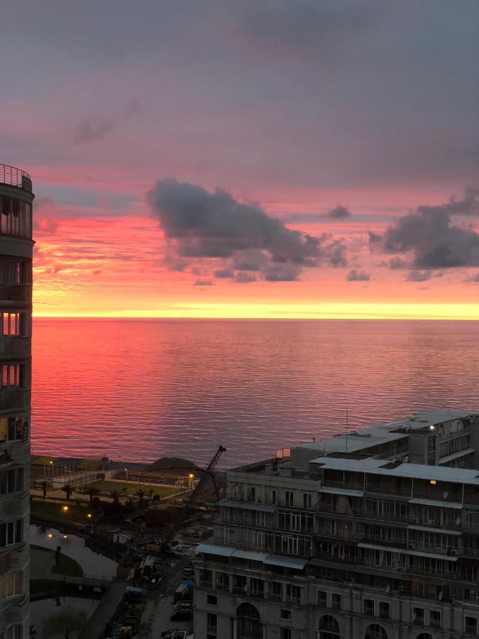 Удобные Апартаменты С Видом На Море Batumi Eksteriør billede